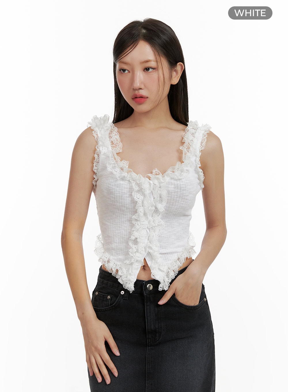 lace-ruffle-hem-sleeveless-top-cu405 / White