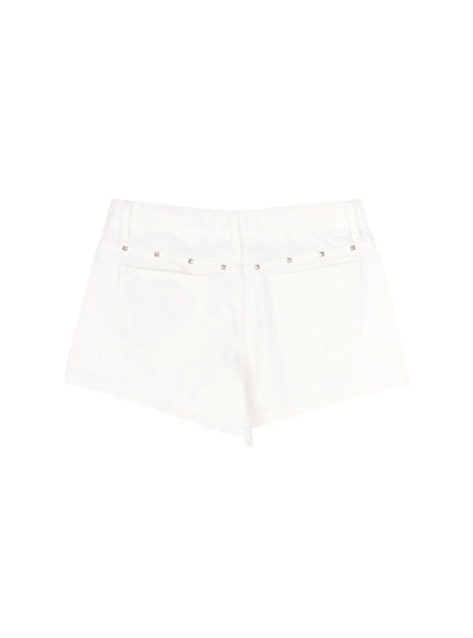 studded-low-rise-shorts-cy514