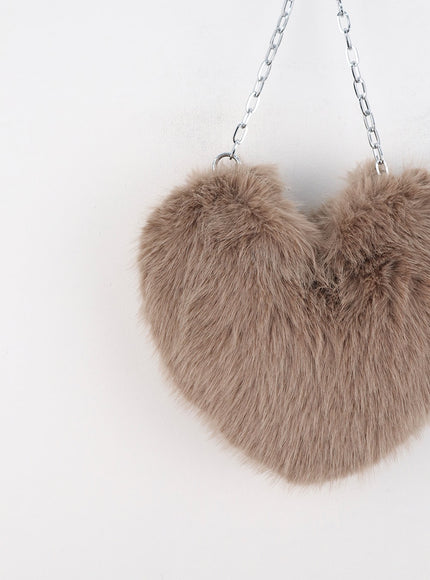 soft-faux-fur-crossbody-bag-in317