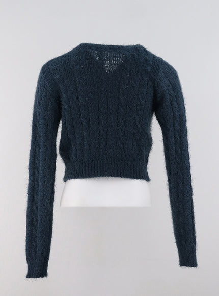 cable-knit-v-neck-sweater-og315