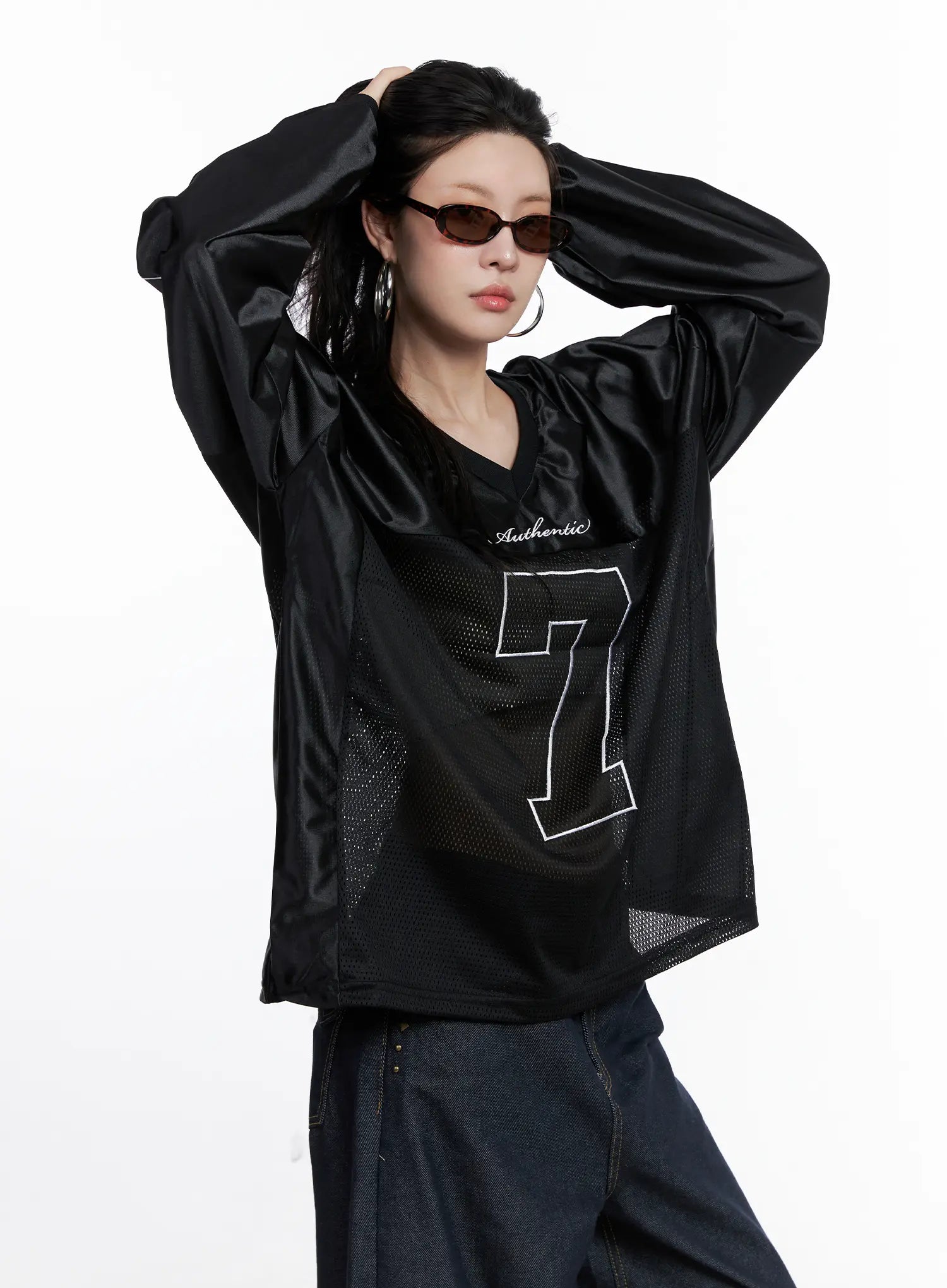 v-neck-graphic-jersey-top-cs512