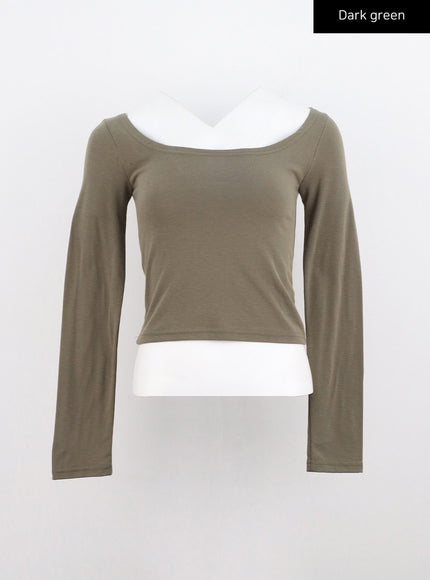 basic-u-neck-long-sleeve-crop-top-co327 / Dark green