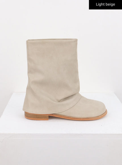 slouched-leather-mid-calf-boots-co318 / Light beige