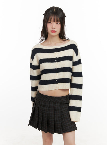 boat-neck-buttoned-knit-cardigan-cj501
