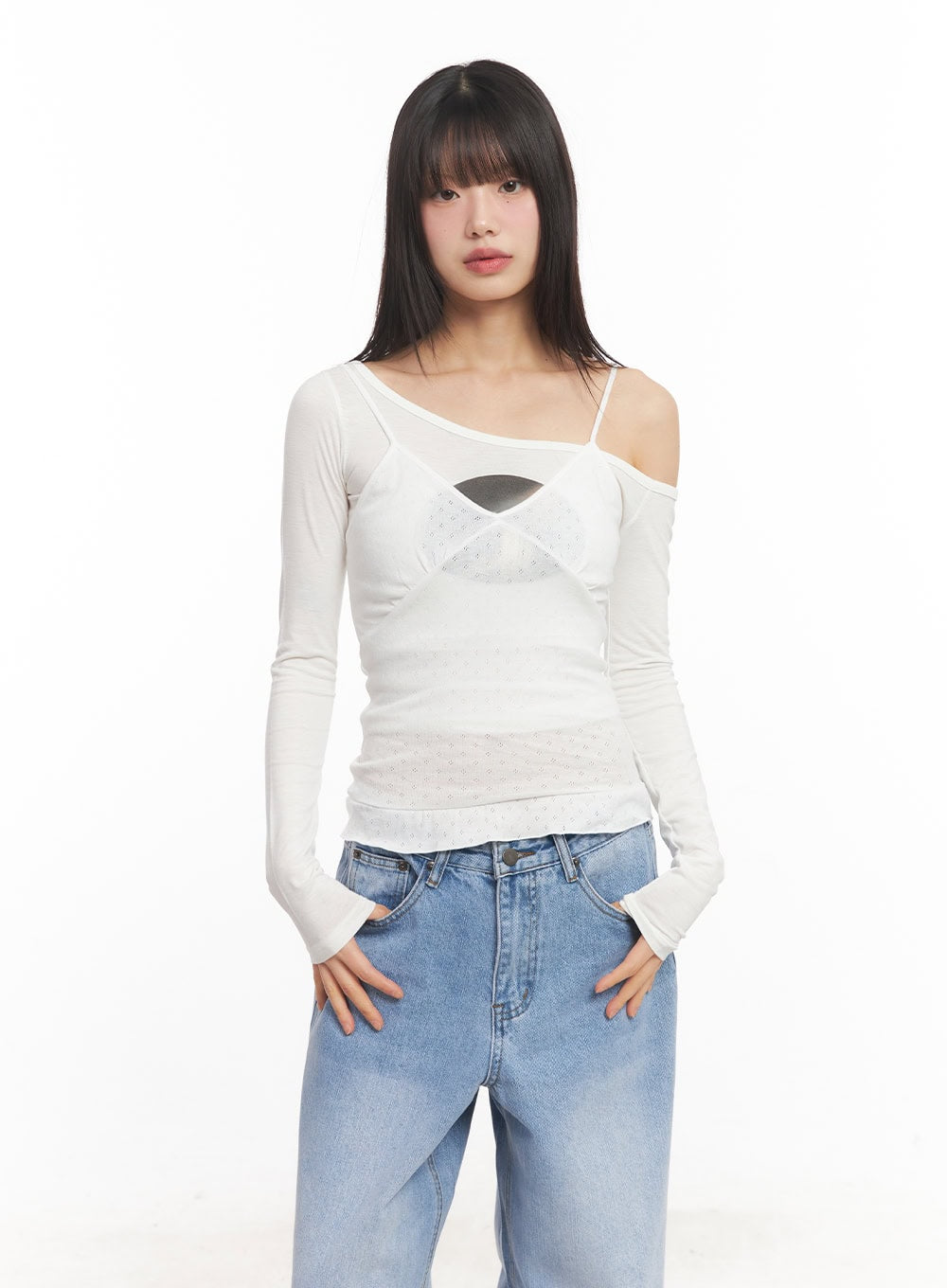 frill-trim-cami-top-ca523 / White