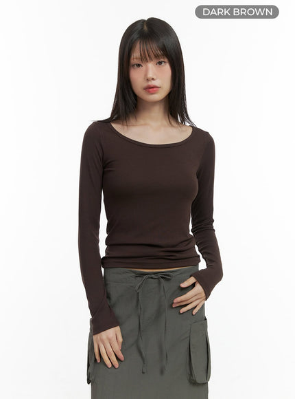 basic-u-neck-long-sleeve-top-co410 / Dark brown