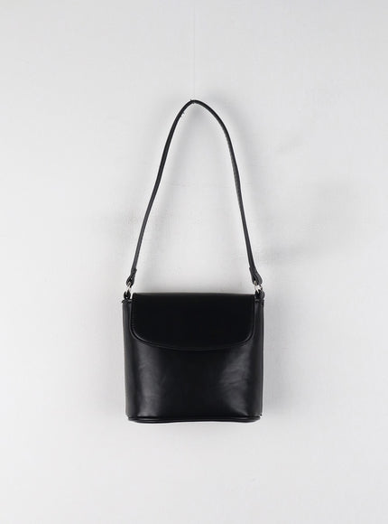 faux-leather-crossbody-bag-oj405