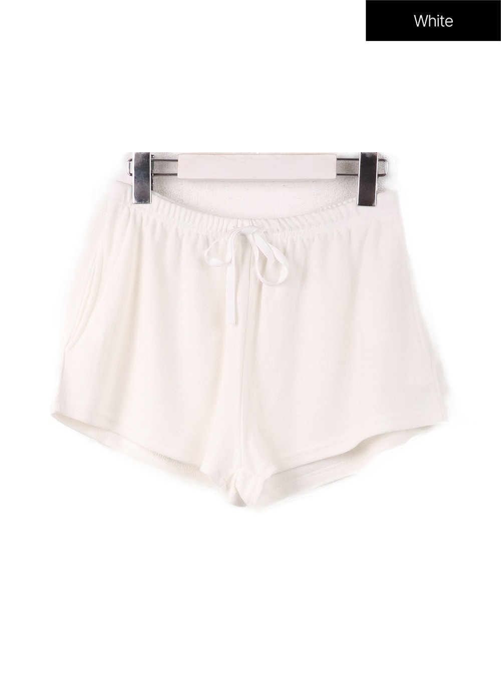 solid-elastic-waist-shorts-cf407 / White