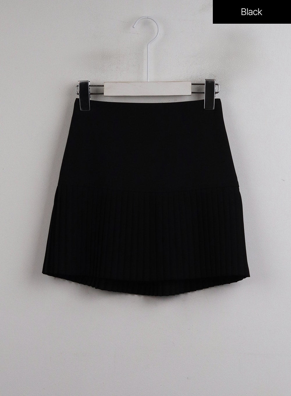 ruffle-pleated-mini-skirt-oj417 / Black