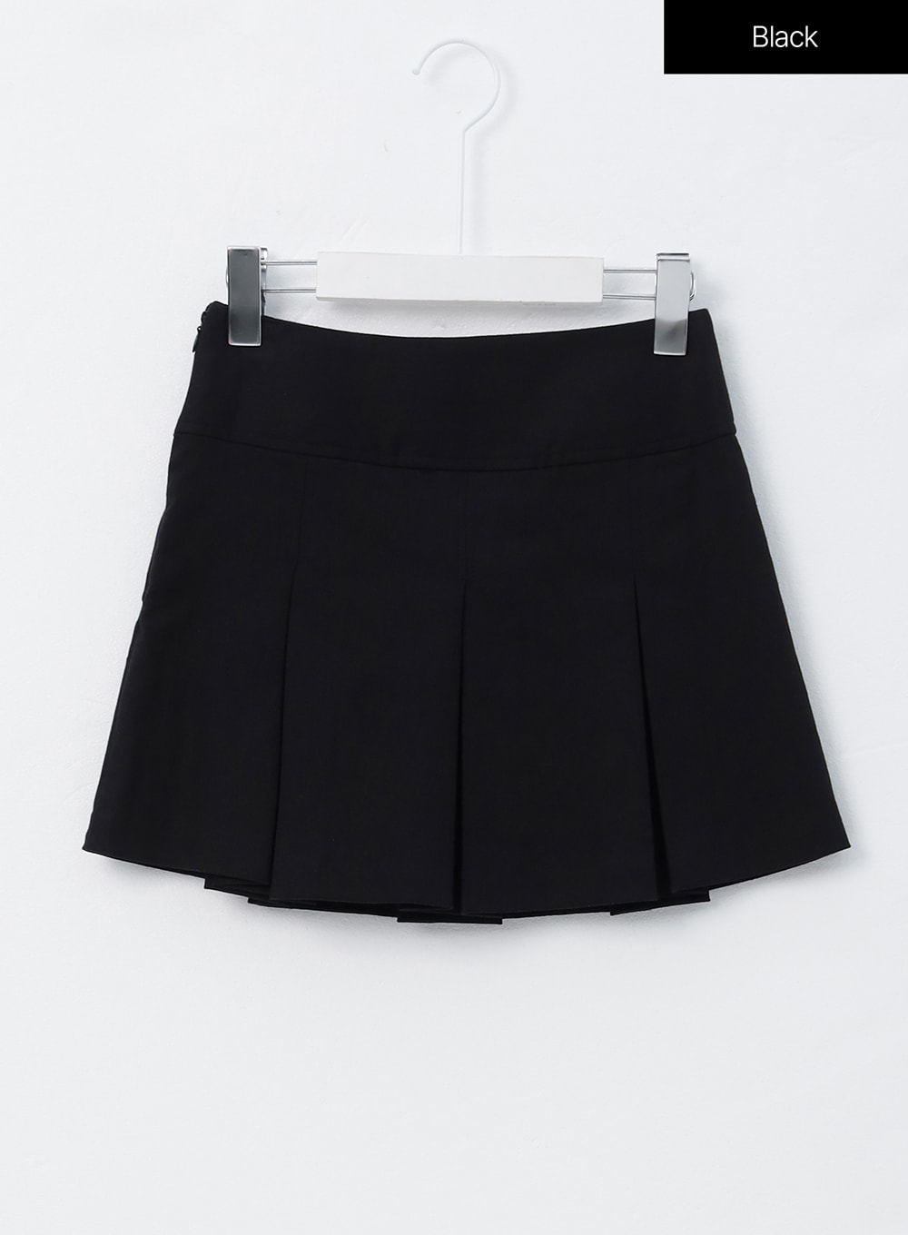 pleated-mini-skirt-oo305 / Black