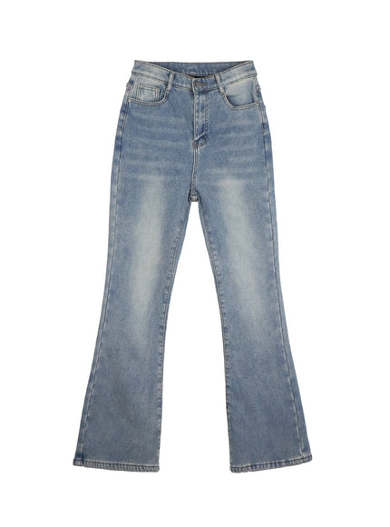 madison-washed-flared-jeans-on422 / Blue