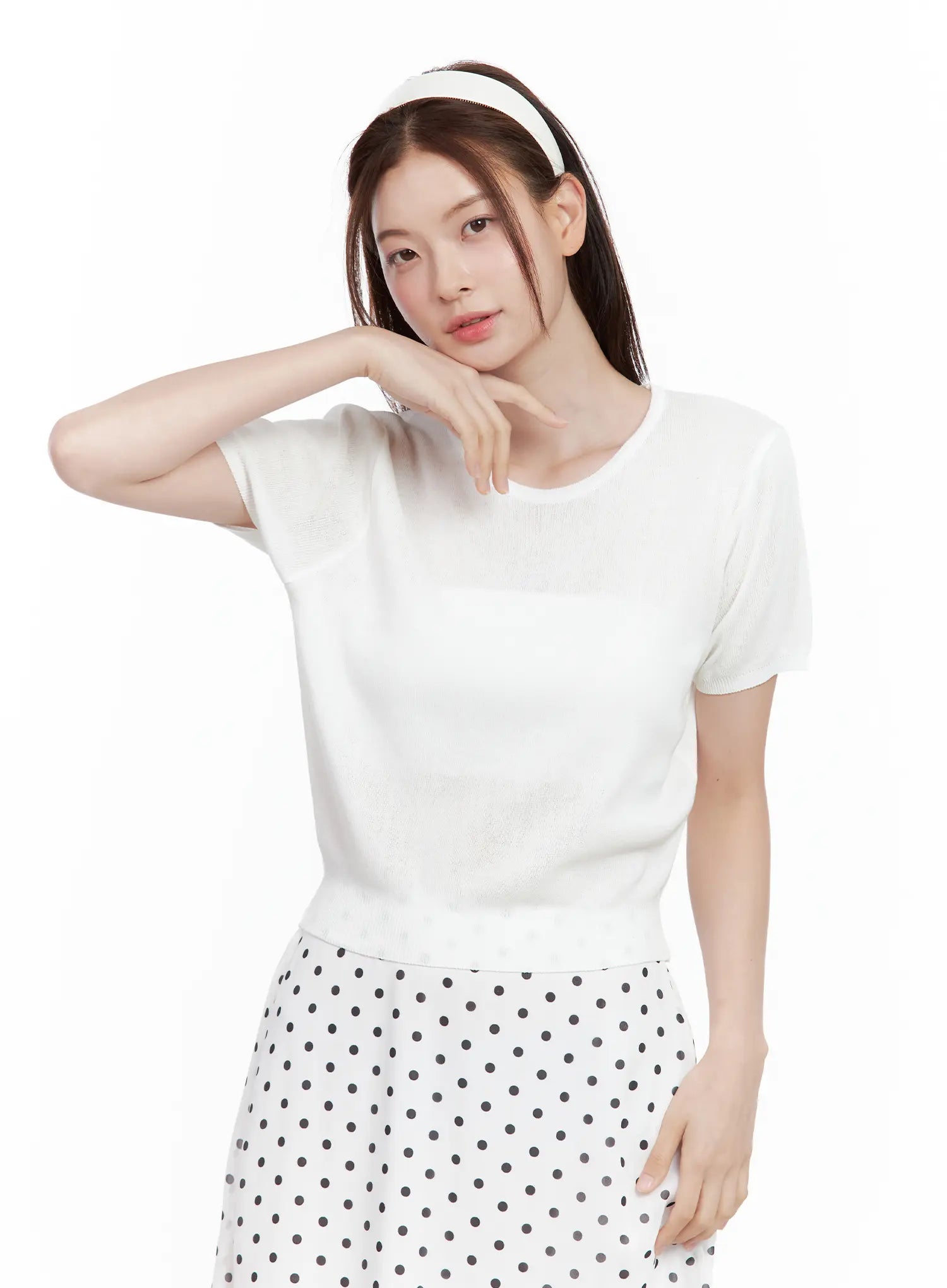 lightweight-round-neck-top / White