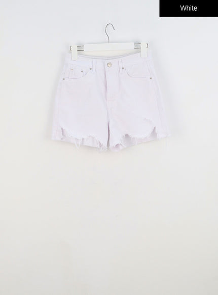 Mid-Rise Ripped Shorts BY303