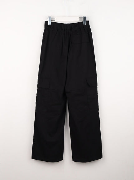 straight-fit-cargo-pants-in302