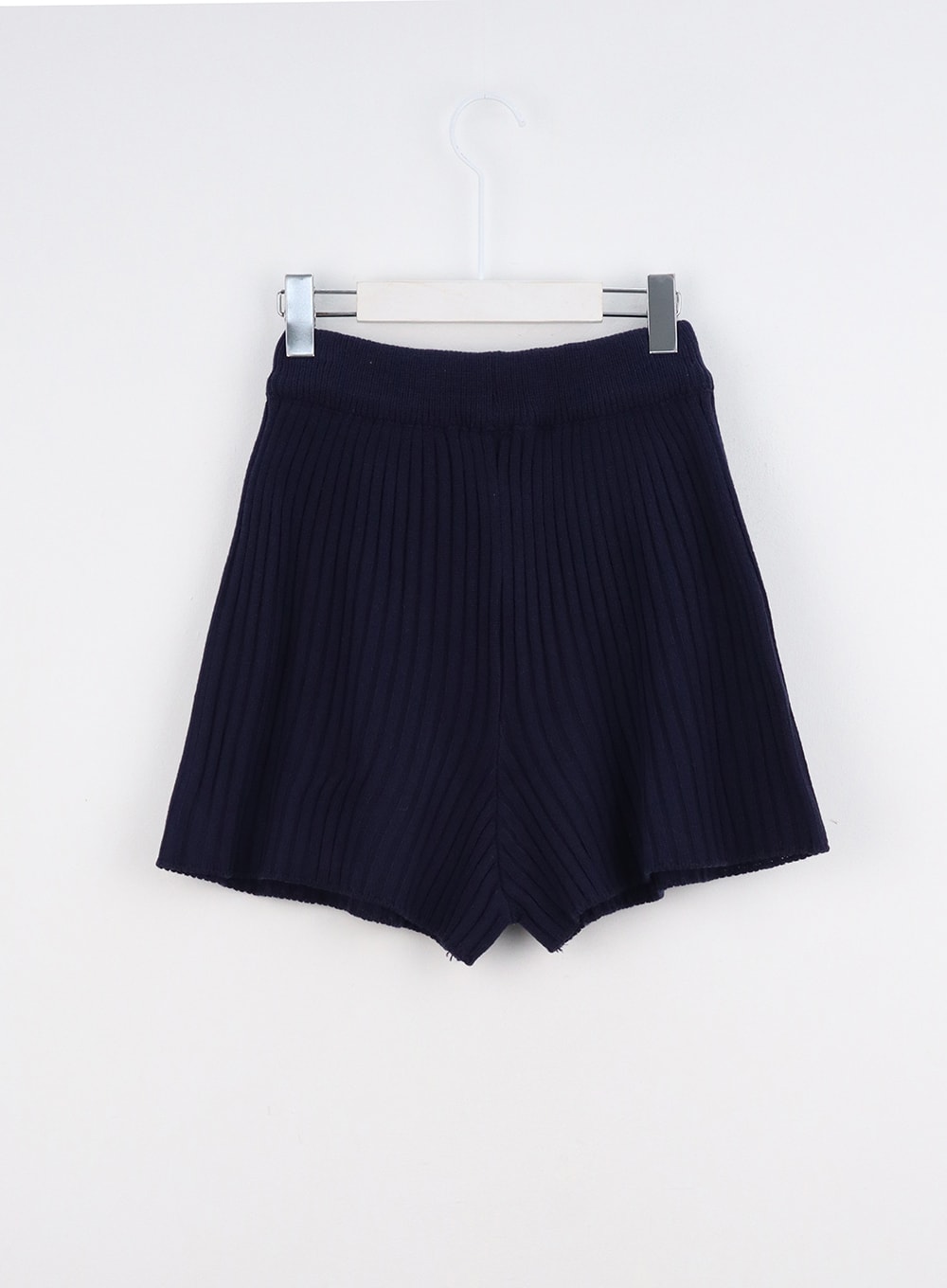 ribbed-knit-shorts-io317