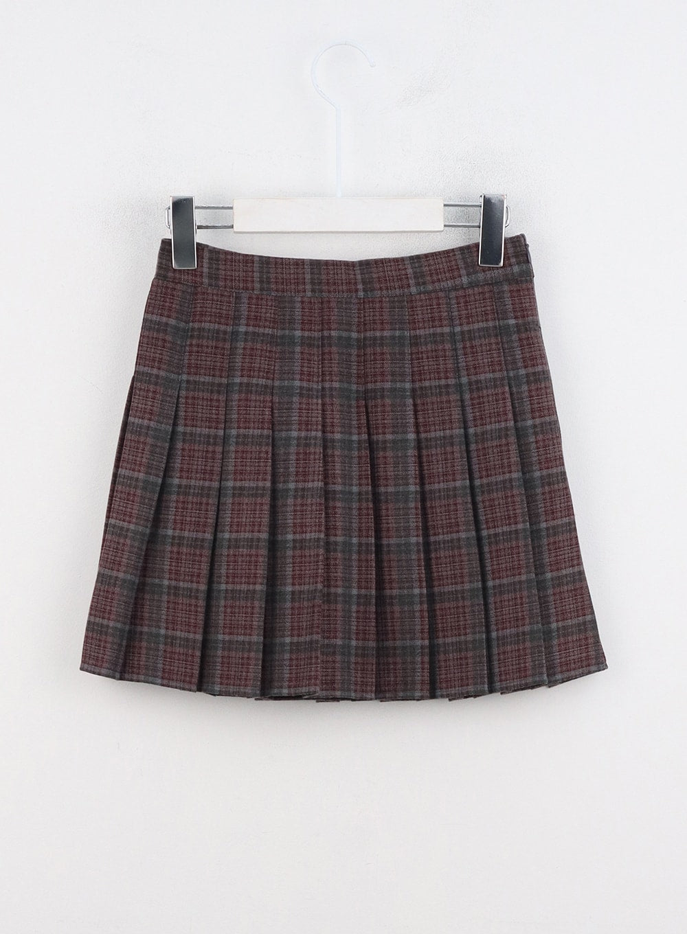 pleated-plaid-mini-skirt-in322