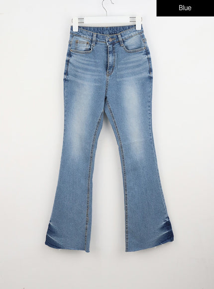 slim-fit-bootcut-jeans-iu313