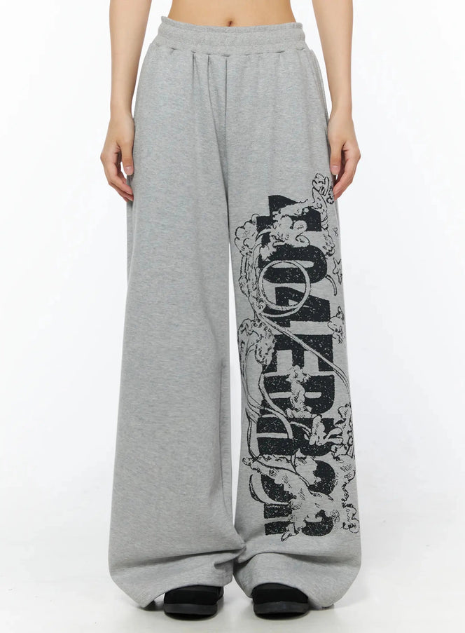 LEWKIN 404 Error Graphic Sweatpants IL516 Gray M/L front shot on model cropped at waist showing wide-leg silhouette with distressed black graphic print