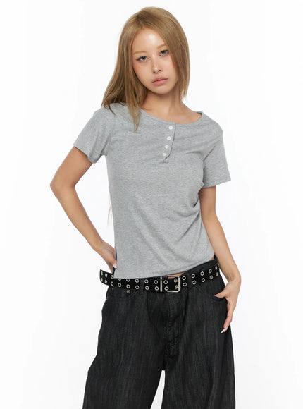 Asymmetric Button Short Sleeve Top CU524 in Gray, size S/M