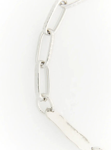 Atlas Large Cross Bracelet IL522 Silver close-up detail of rectangular paperclip chain links with polished silver finish