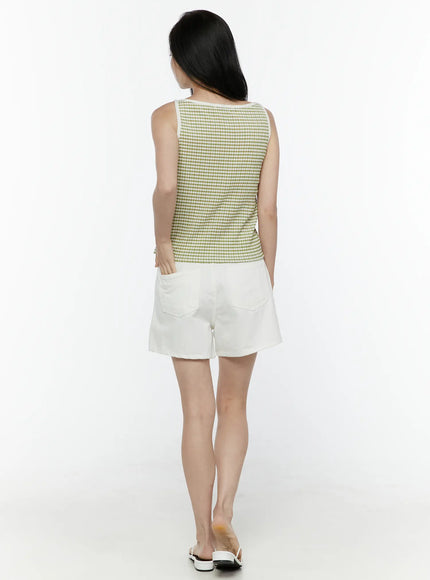 Basic Cotton Shorts IL506 White back full-body view on model styled with green gingham sleeveless top, showing back patch pockets and raw hem, white sandals