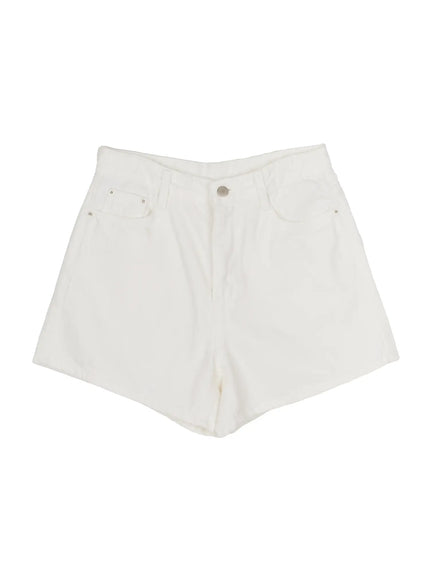 Basic Cotton Shorts IL506 White flat-lay front view showing high-waist silhouette, silver button, front pockets with rivets, and A-line cut on white background