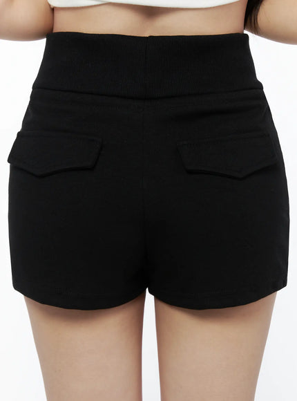 Basic Drawstring Lounge Shorts IU525 Black back close-up on model showing two flap cargo pockets and wide ribbed high-rise waistband detail