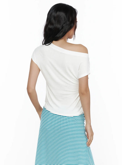 Basic One-Shoulder Tee CL513 White back shot on model showing asymmetric neckline from rear and clean minimal back panel