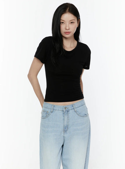 Basic Round Neck Tee IL506 in Black, size S/M