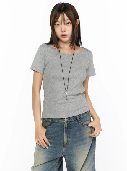 Basic Round Neck Top CL517 in Gray, size S/M