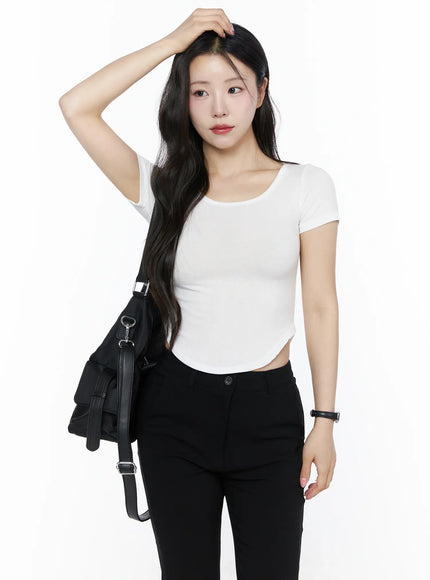 LEWKIN Basic U-Neck Tee IU525 White S/M front shot on model hand in hair styled with black bag and black trousers ribbed crop fit