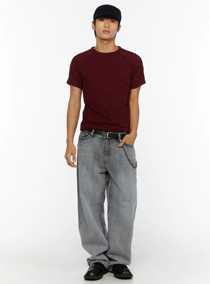 Beaded Layered Chain IL509 Silver front full-body shot on male model standing wearing grey wide-leg jeans burgundy tee and black cap