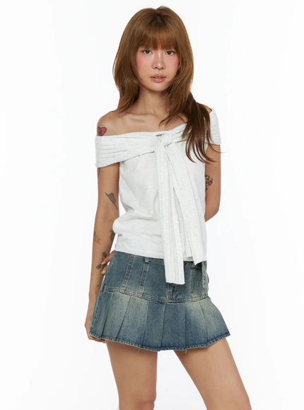 Bow Off-Shoulder Top CL503 in White, size S/M