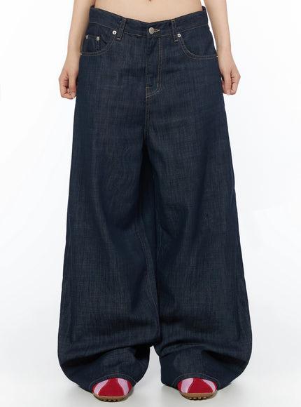 LEWKIN Brinny Vintage Wide-Leg Jeans IU525 Dark blue Size S front view on model showing extreme wide-leg silhouette with V-waistband and contrast stitching
