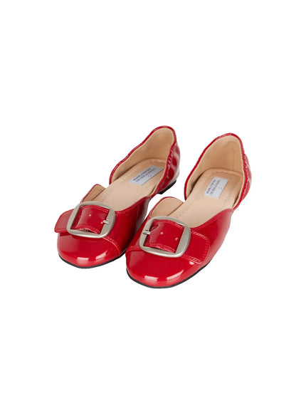 Buckle Detail Flats CU530 Red flat-lay angled pair shot showing glossy patent leather upper, silver square buckle, scalloped collar and beige insole