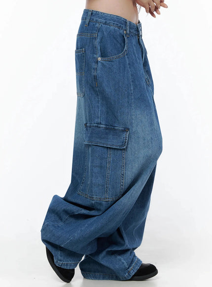 Carla Wide Cargo Jeans IL506 Blue side shot on model showing full-length profile of wide balloon leg, cargo pocket, and pintuck seam detail