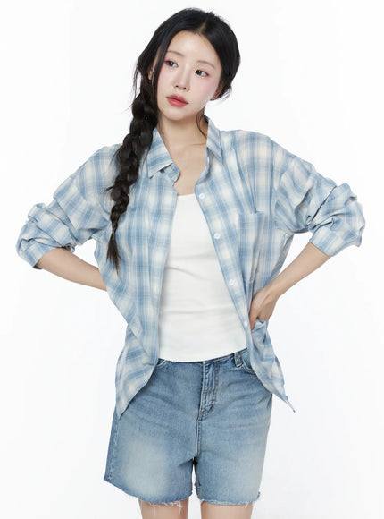 Casual Plaid Button-Up Shirt IU525 in Light blue, size S/M