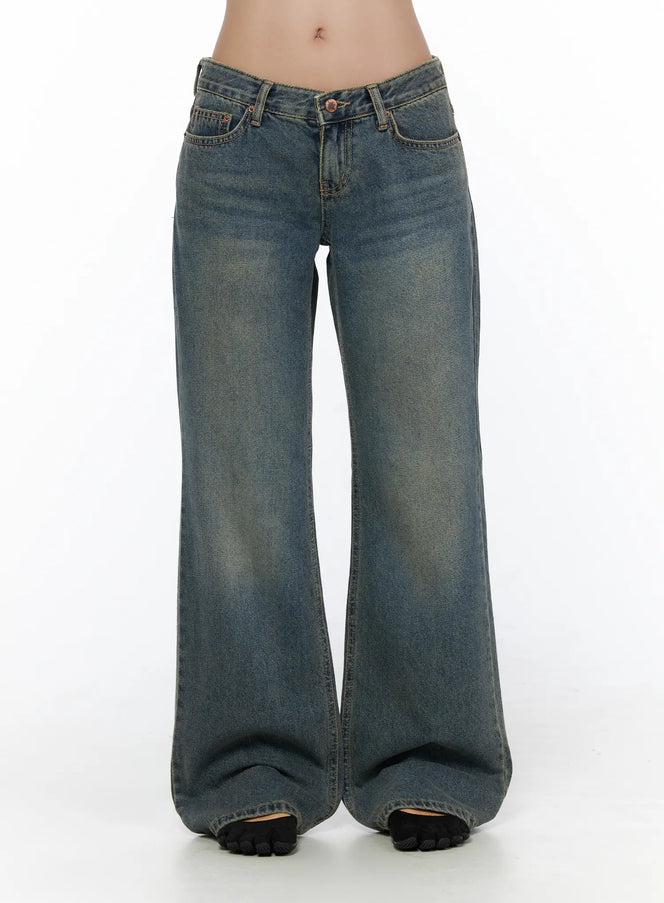 Cedar Vintage Wash Low-Rise Straight Jeans CL510 in Dark blue, size S