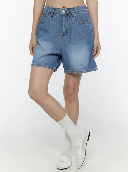 Classic Jorts IL506 Blue close-up front view on model showing waistband button closure, five-pocket design and topstitching detail