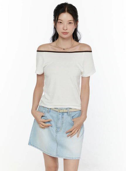 Contrast Trim Boat Neck Tee CL521 in White, size S/M