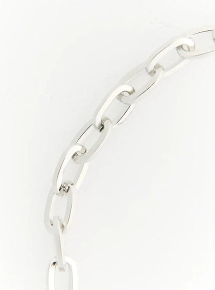 Eden Key Bracelet IL522 silver close-up detail of polished rectangular oval chain links showing high-shine smooth metal texture