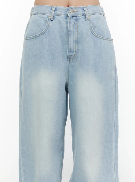 Elunie Washed Wide Leg Jeans CL507 light blue close-up front detail showing waistband, button closure, front pockets, and faded wash texture