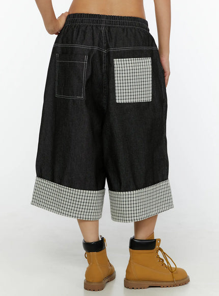 Esmé Gingham Cuff Jean Shorts CL515 Black back view on model showing dual back pockets with contrast gingham patch pocket detail
