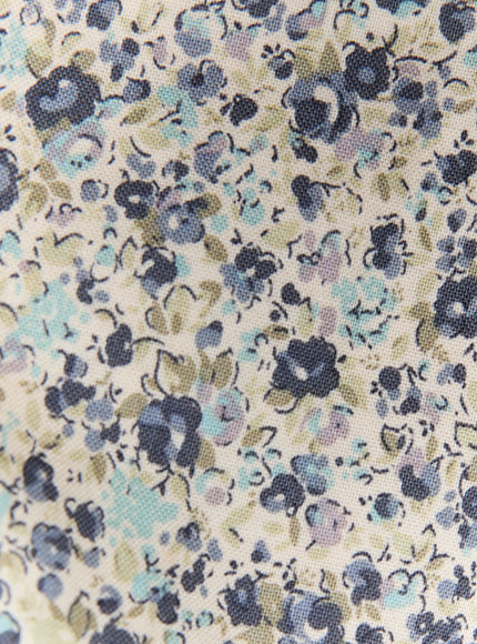Floral Banded Shorts IL521 Beige close-up detail of blue and green ditsy floral print fabric of the inner shorts layer