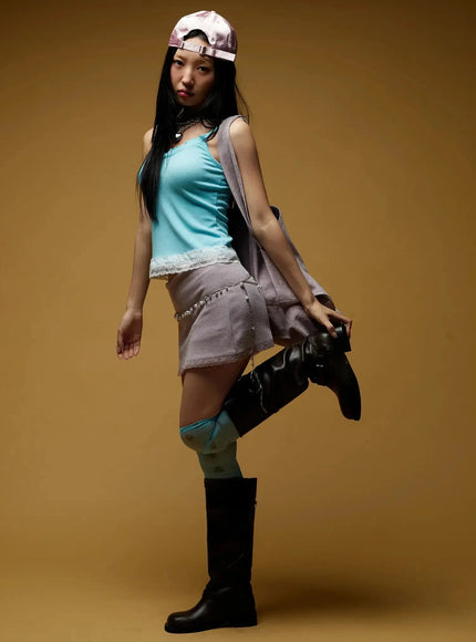 Floral Print Tote Bag IL516 Pink side view on model wearing green sleeveless top showing shoulder strap placement and bag depth