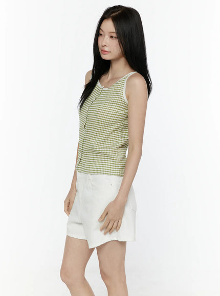 Gingham Tank Top IL506 Green side view on model showing slim silhouette, gingham check texture and white contrast strap detail paired with white shorts
