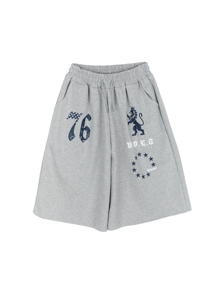 Graphic Bermuda Shorts CL524 in Gray, size M/L