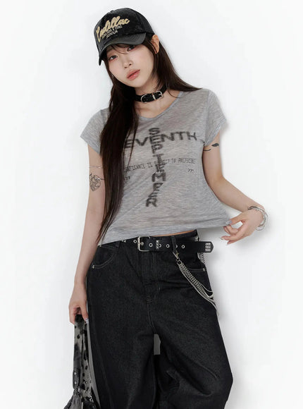 LEWKIN Graphic Casual Tee IL502 Gray S/M front styled shot model wearing edgy outfit with cap choker belt chain jeans semi-sheer crop fit