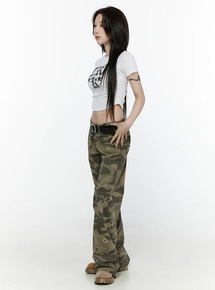 Graphic Crop Top IL522 White side full-body model standing profile gothic print ribbed crop tee paired with camo flare pants boots