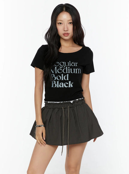 Graphic Cropped Tee CU526 in Black, size M/L